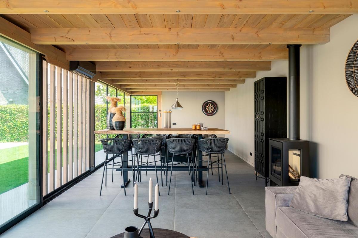 Luxe tuinkamer aan het zwembad